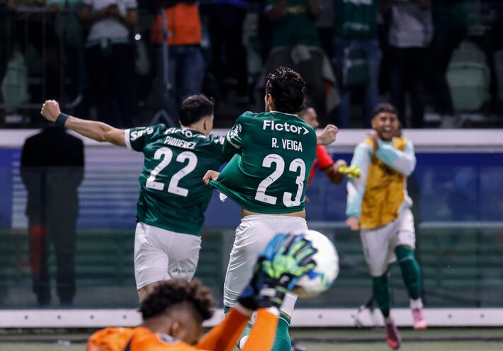 Raphael Veiga foi decisivo em virada &eacute;pica do Palmeiras com dois gols Foto: Taba Benedicto/Estad&atilde;o