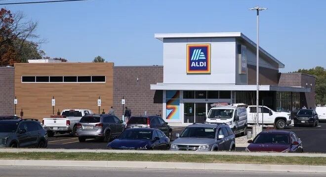 New Aldi store set to open next week at former site of Shelton’s Farm ...