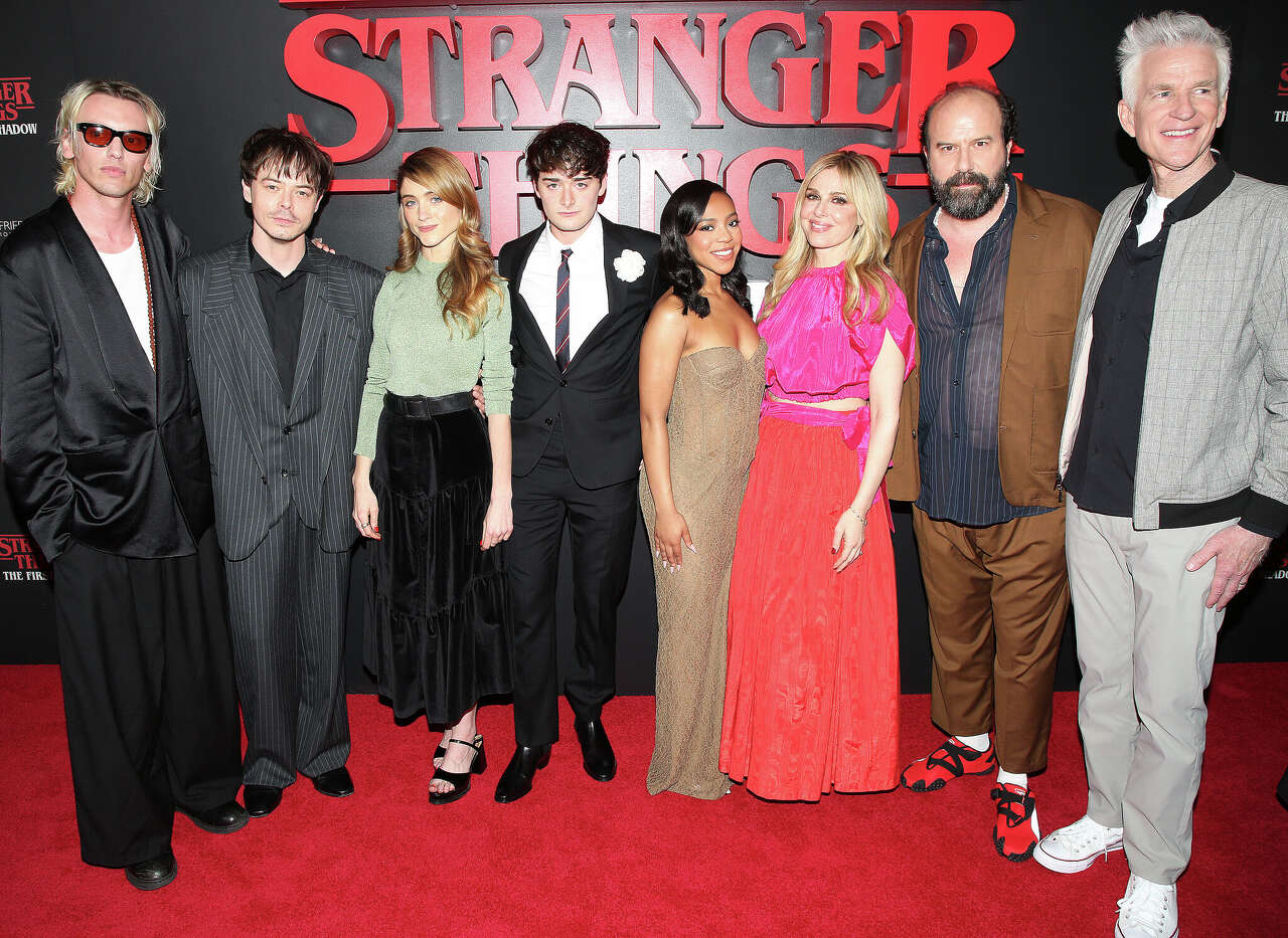 'Stranger Things' says goodbye; season finale to play in movie theaters ...