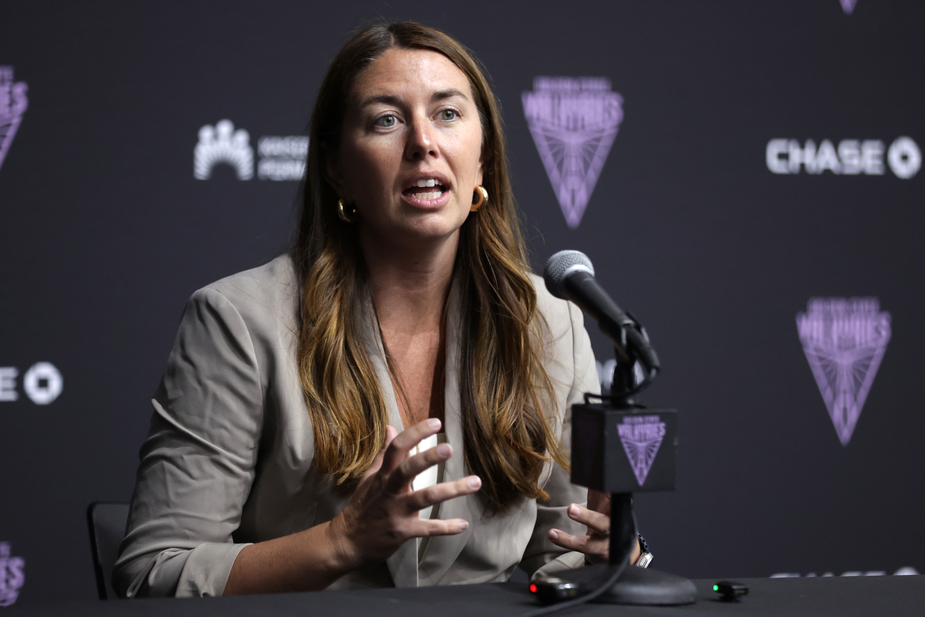 Golden State Valkyries President Jess Smith wins the 2025 WNBA Business ...
