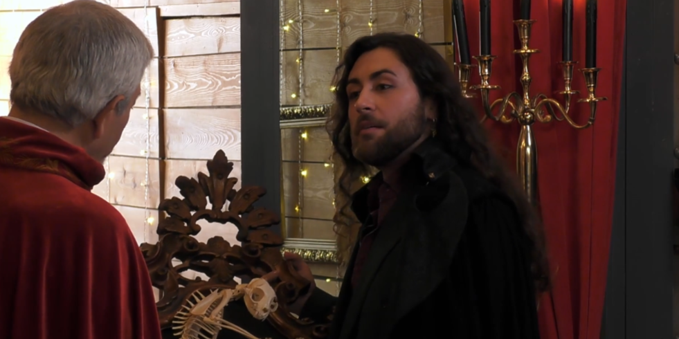 Un soltero de 'First Dates' deja en shock a Carlos Sobera con una  espeluznante confesión: ''Son los huesos de mi gato''