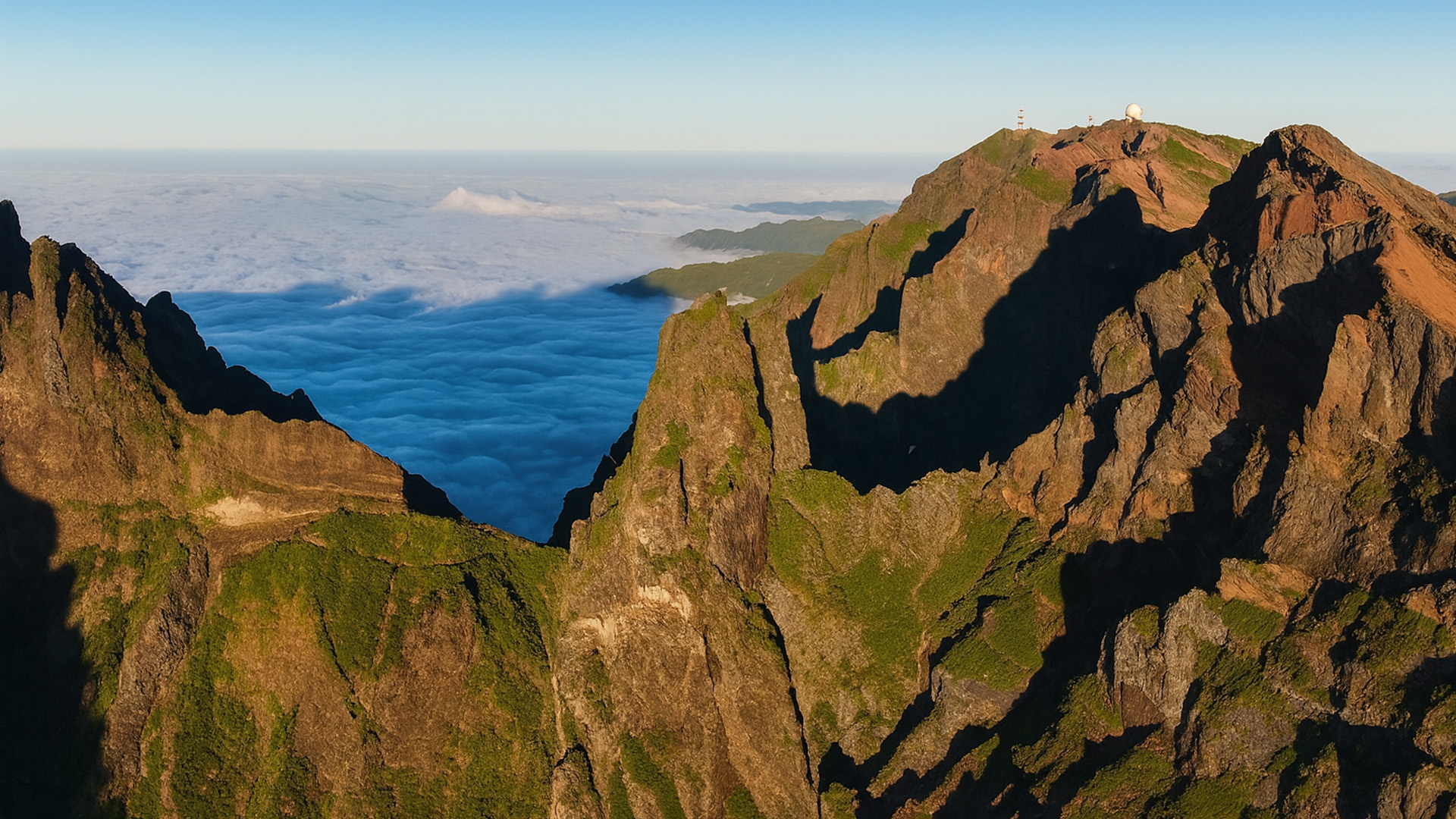 The Mountain That Rises Above the Clouds