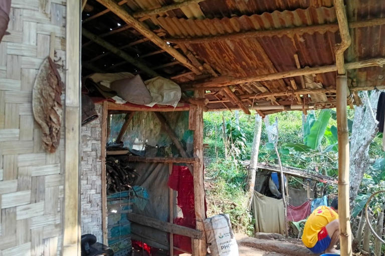 kondisi rumah pak holil dan keluraga'