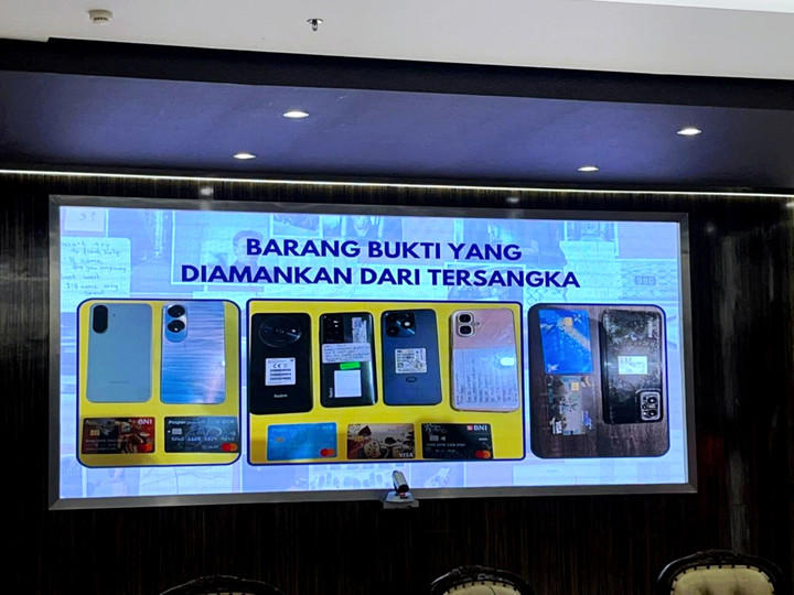 perilisan kasus penipuan online skala internasional di Polda Metro Jaya, Jakarta Selata, Jumat (31/10/2025). Foto: Rayyan Farhansyah/kumparan