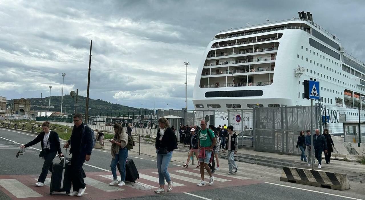 Navi Mignon, Turisti Annoiati: Così Le Crociere Snobbano Il Porto Di Ancona E Le Marche - Foto 5