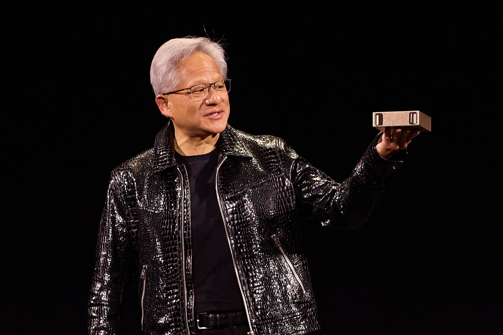 Los CEO de Samsung, Nvidia y Hyundai celebran su asociación en IA con ...