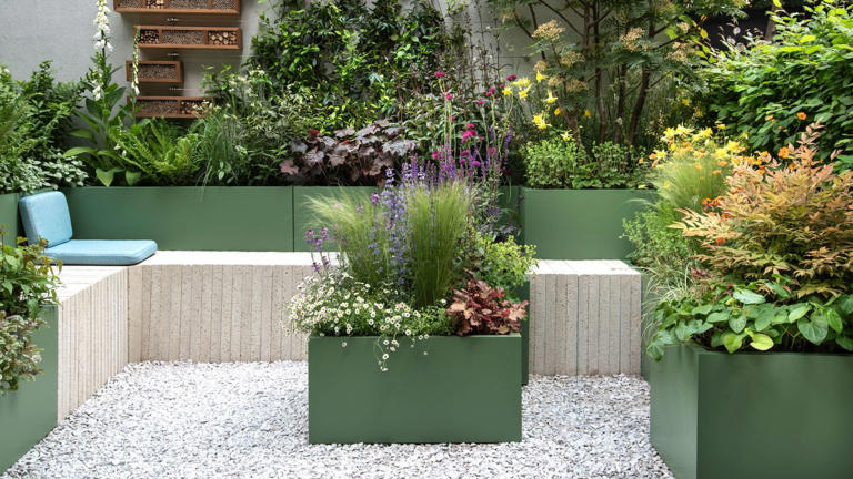 7 surprisingly simple architectural garden features for a designer feel