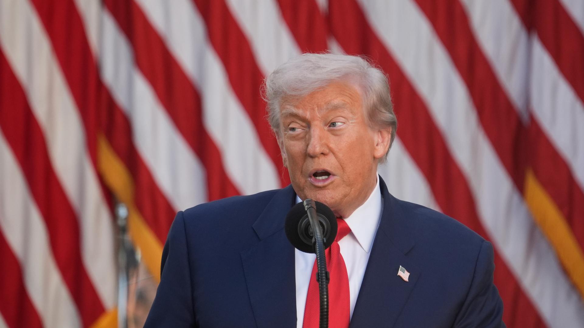 Trump urges GOP to end the shutdown by going 'nuclear' on Senate filibuster