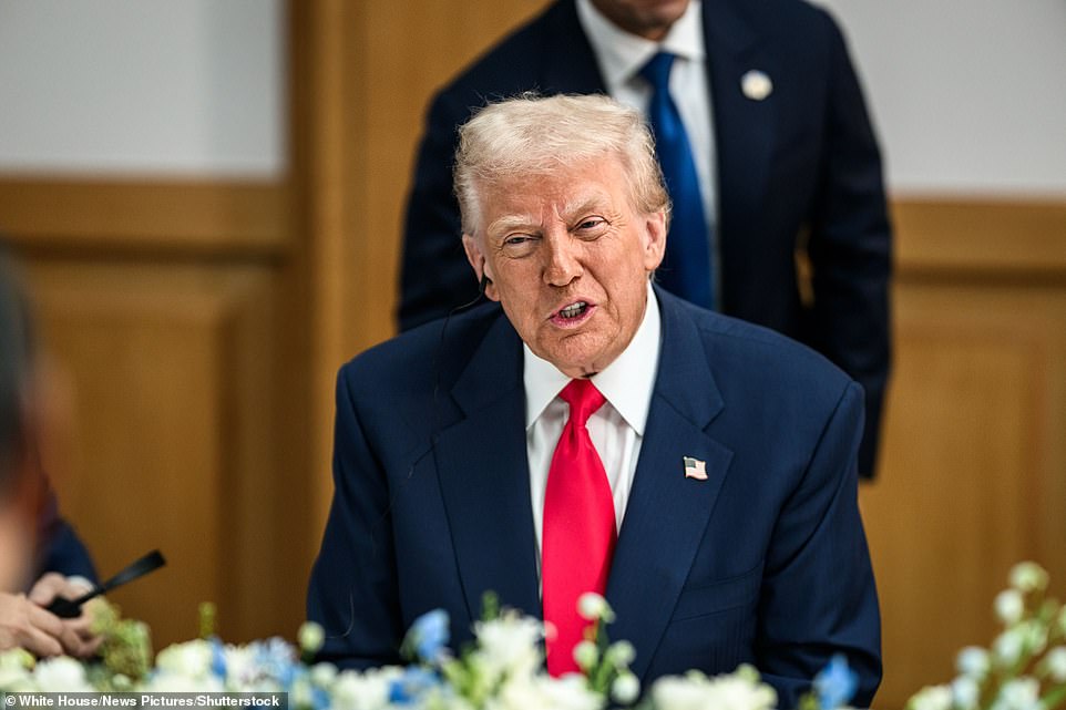 Trump urges GOP to use 'nuclear option' to force end to shutdown