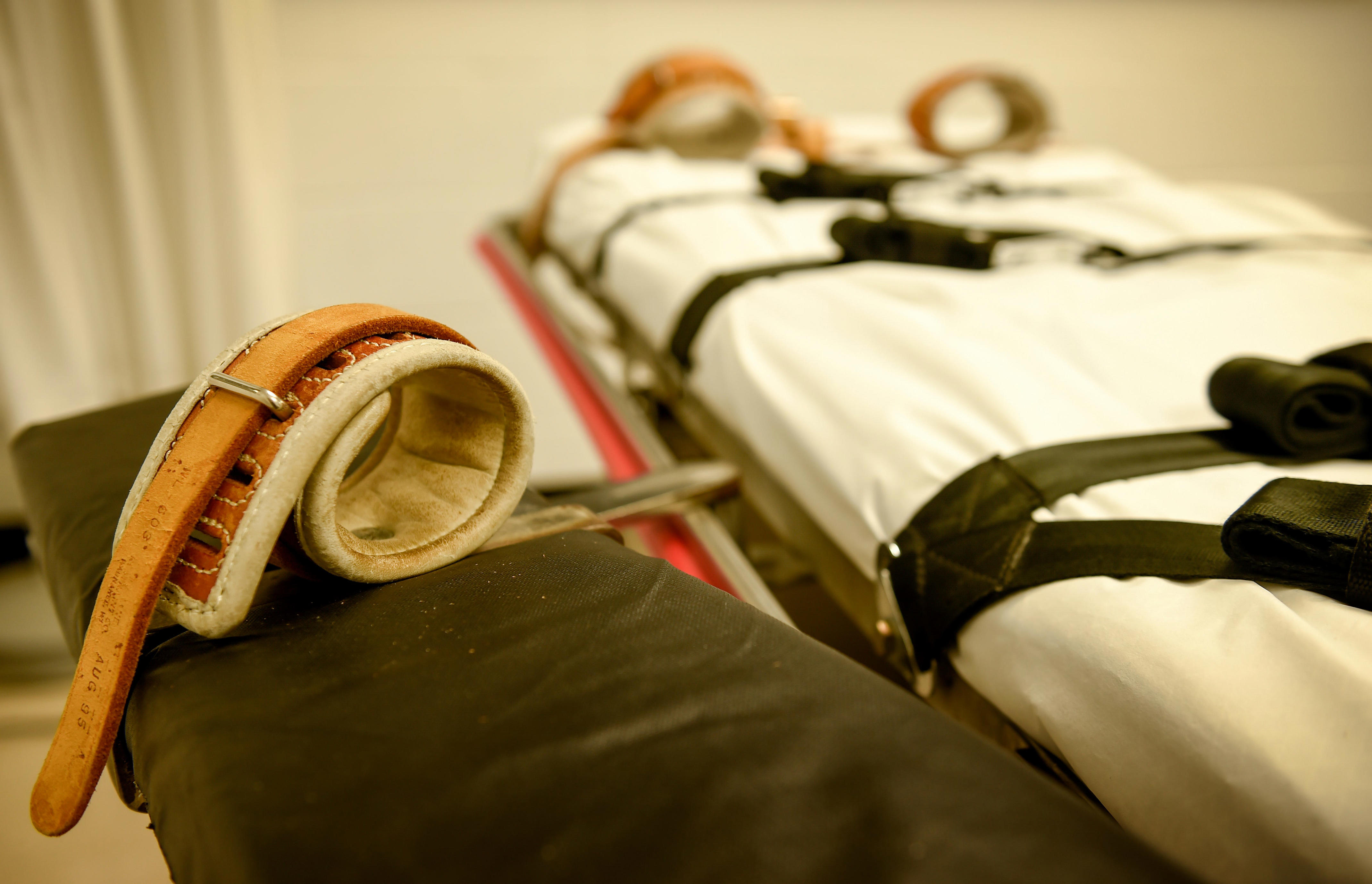 News organizations sue for greater access to Tennessee's execution process