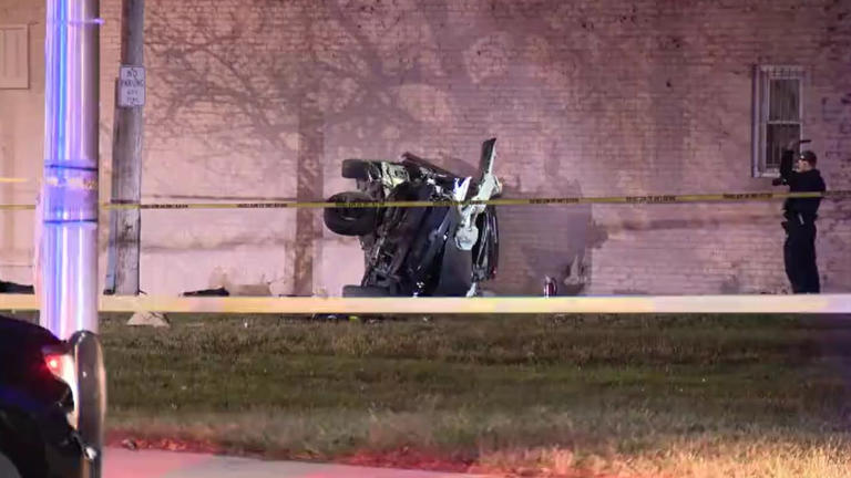 Driver in stolen Dodge Challenger causes Detroit crash after fleeing ...