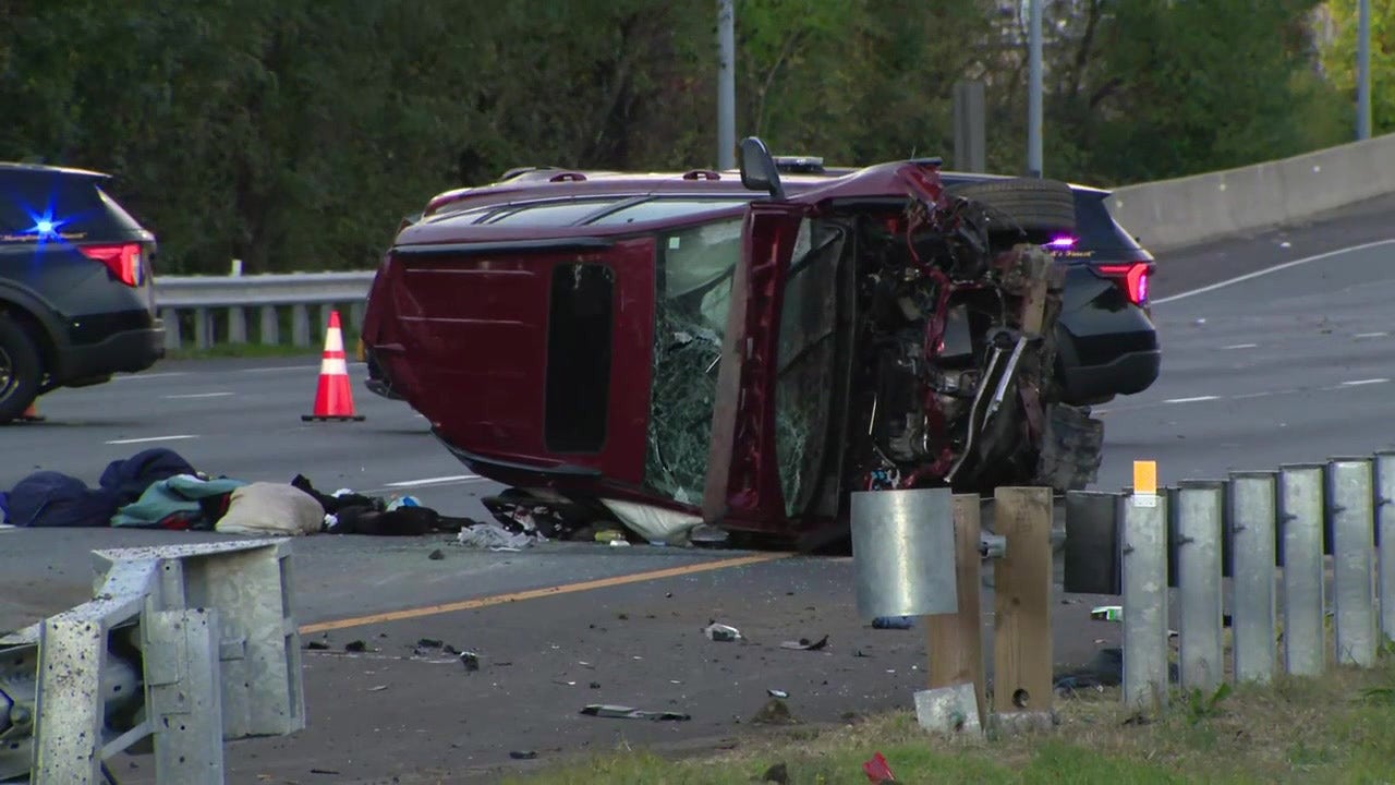 1 dead, 3 injured in rollover crash on I-495 in Oxon Hill