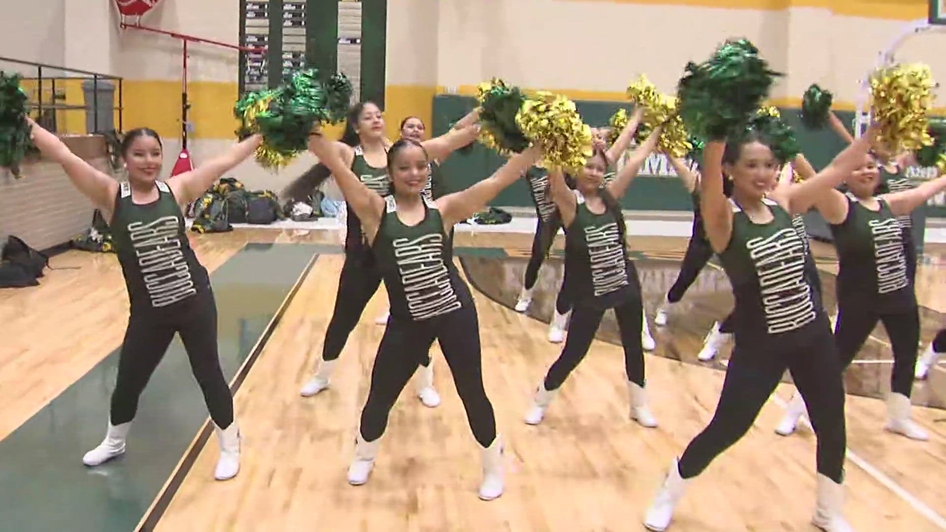 East Chambers High School rallies to get ready for Friday night's game ...