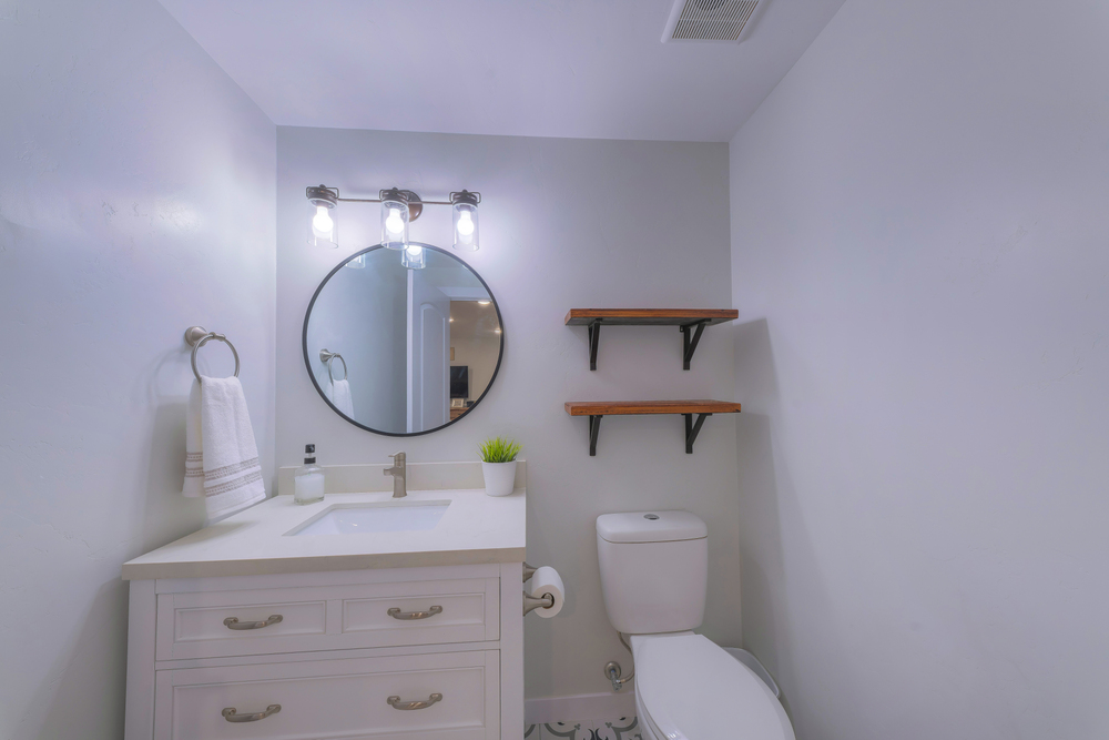 Small bathroom layouts with storage ideas