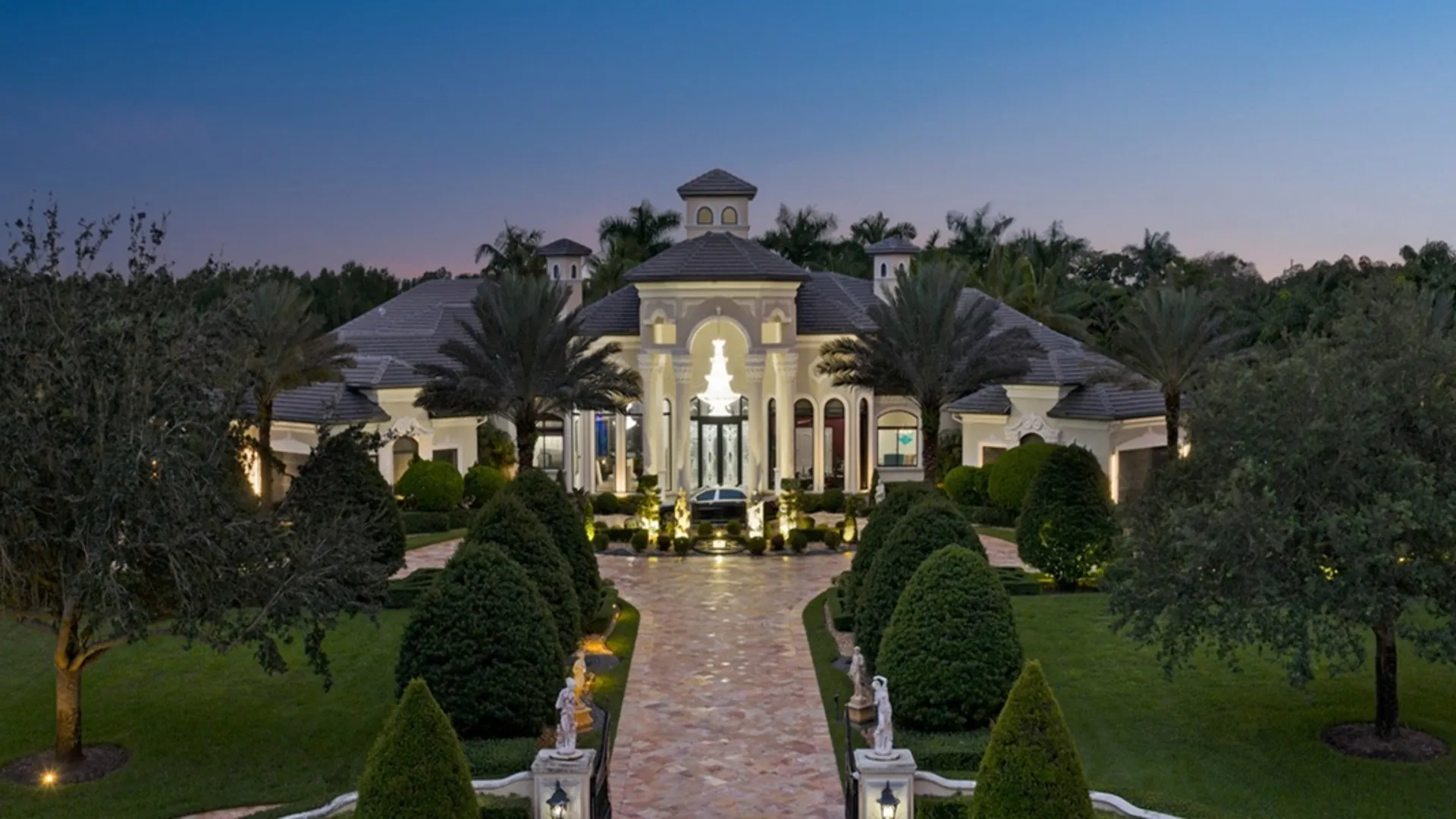 Extravagante Amerikaanse rapper en ondernemer (49) wil $ 6,5 miljoen ...