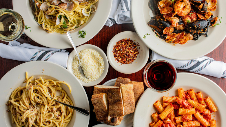 Forget Pottery Barn: Head To Hobby Lobby For Chic, Affordable Pasta Bowls