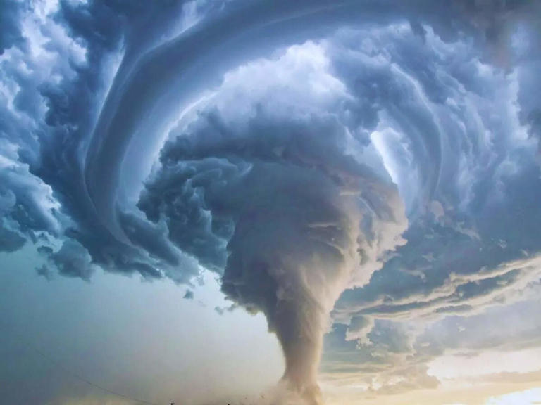 Top 10 deadliest tornadoes in U.S. history