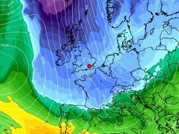 Cold weather maps turn ice blue as they show exact brutal date -4C ...