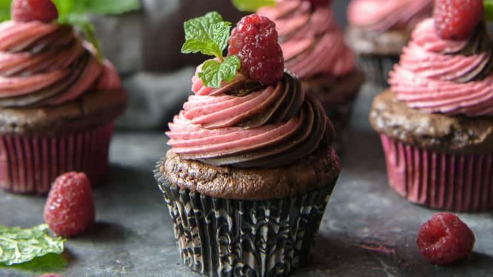 14 Chocolate Raspberry Desserts That Feel Like Dessert at a Fancy Hotel