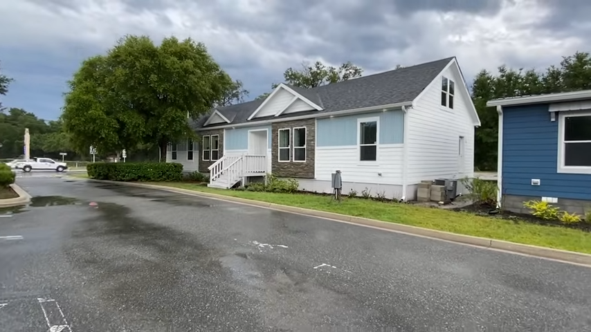 "Grand Cayman II" by Franklin Homes | 3 Bed, 2 Bath Prefab House Tour