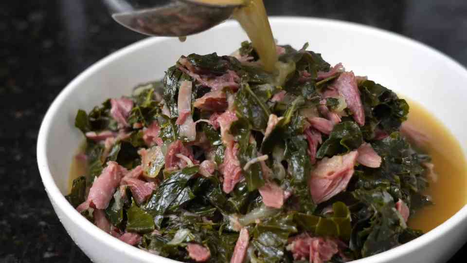 Perfect holiday collard greens with smoked turkey