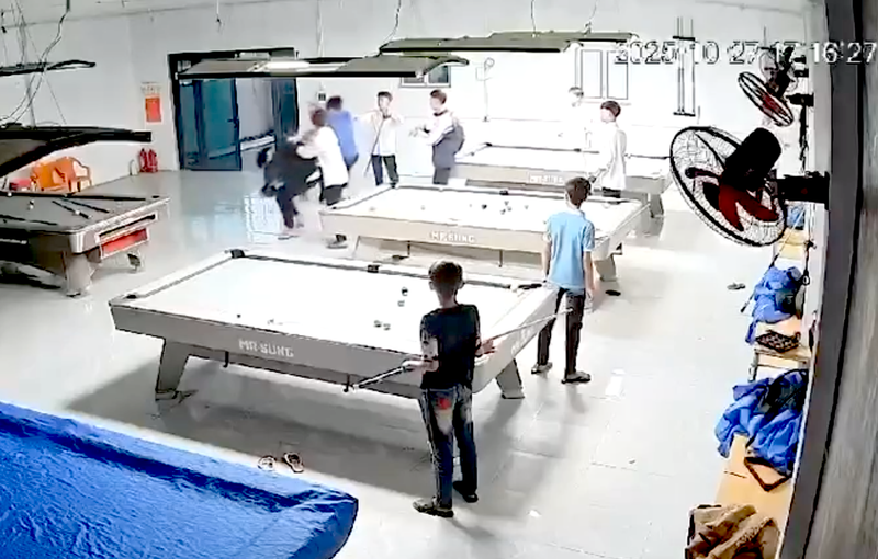 Thông tin mới vụ nam sinh bị nhóm bạn dùng gậy bi-a đánh nhập viện