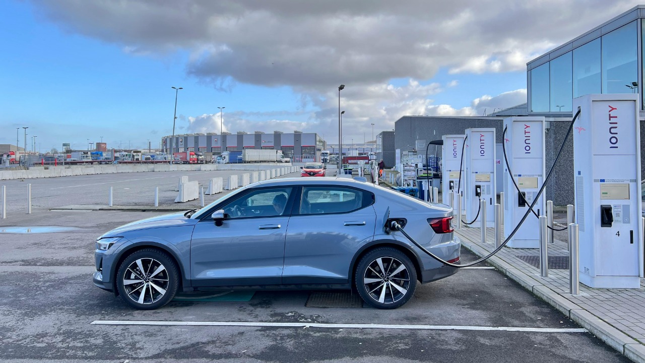 Plug-in hybrids nearly as polluting as gas cars, study says