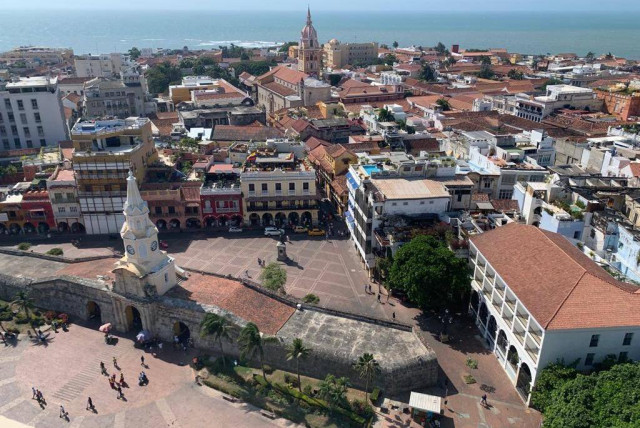 Cartagena rompe la barrera de los 100 billones de pesos recaudados en ...