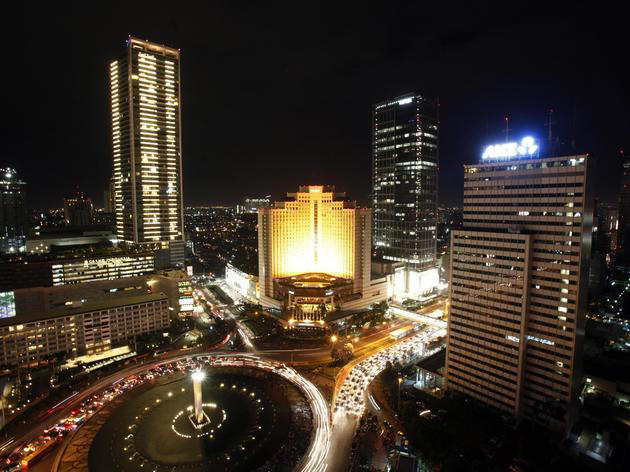 Unter dem Boden der Millionenstadt Jakarta könnte sich ein Erdbeben zusammenbrauen. (Archivbild)