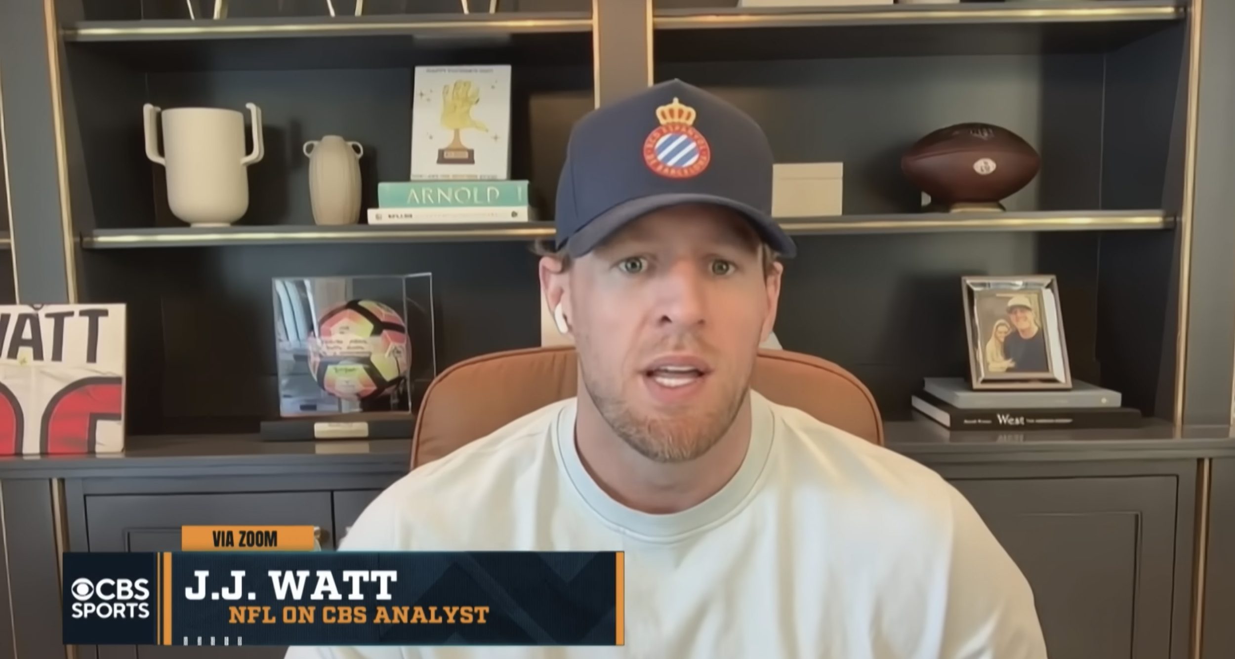 J.J. Watt sends clear message to critics