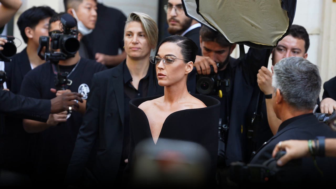 Katy Perry Confirms Relationship With Justin Trudeau as She Shuts Down ...