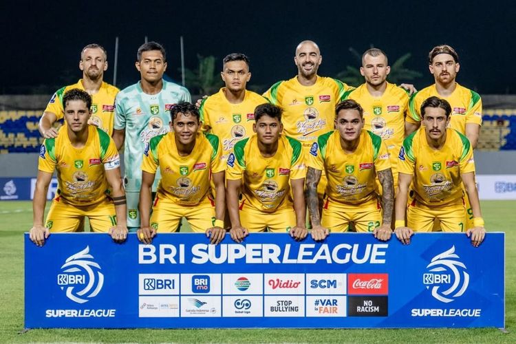 EduOut Menggema di Menit Akhir! Batas Sabar Bonek Habis Jelang Derbi Panas Persebaya vs Arema FC