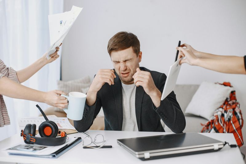 People Who Aren't as Smart as They Think Often Fall for These 11 Ideas