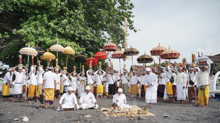Jaga Warisan Nyepi Segara dengan Semangat Perang Kusamba, Pantai Kusamba Tutup Sementara