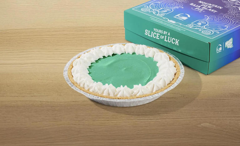 Taco Bell's Baja Blast Pie brings the 'Friendsgiving flex'. Where to