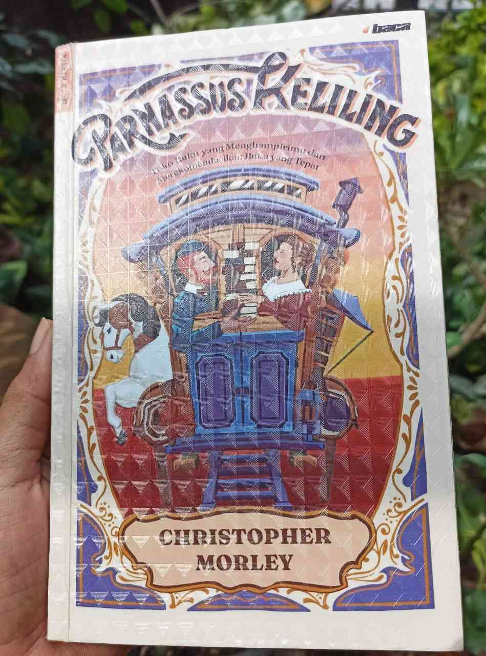 Pilih Kerja Kantoran atau Jadi Content Creator? Mengapa Tidak Keduanya?