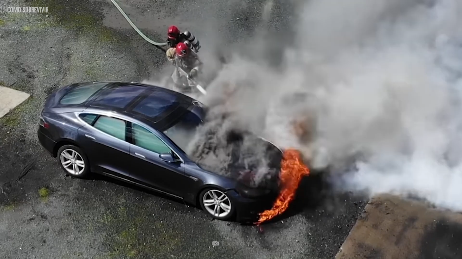Cómo Sobrevivir la explosión de un auto eléctrico