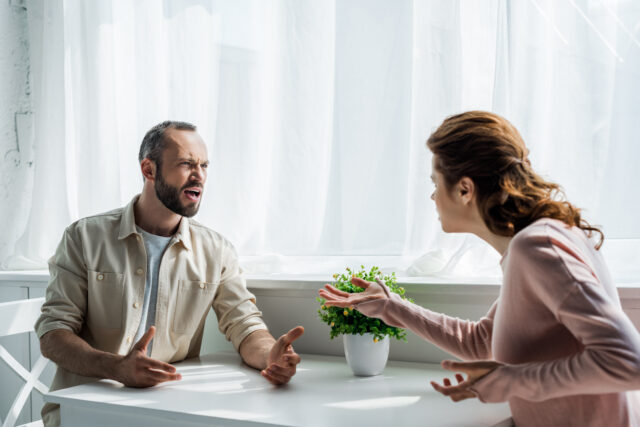 16 Responses That Will End A Conversation Instead Of Starting A Fight
