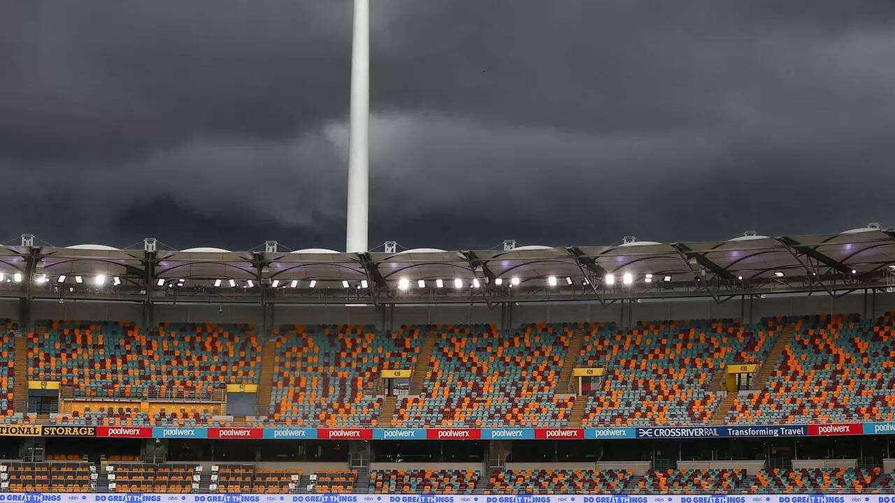 Brisbane weather forecast: Eyes on the skies! Rain may play a part in ...