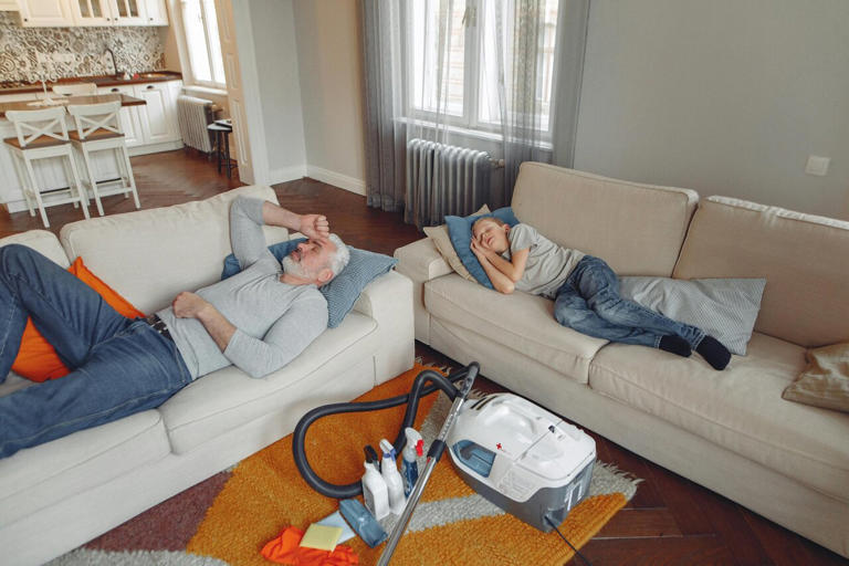 Parents who struggle to identify emotions may face higher burnout ...