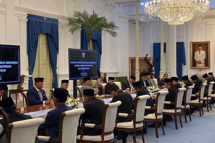 Prabowo Panggil Komisi Reformasi Polri: Masih Muda, Tapi Sudah Bisa Jadi Kakek