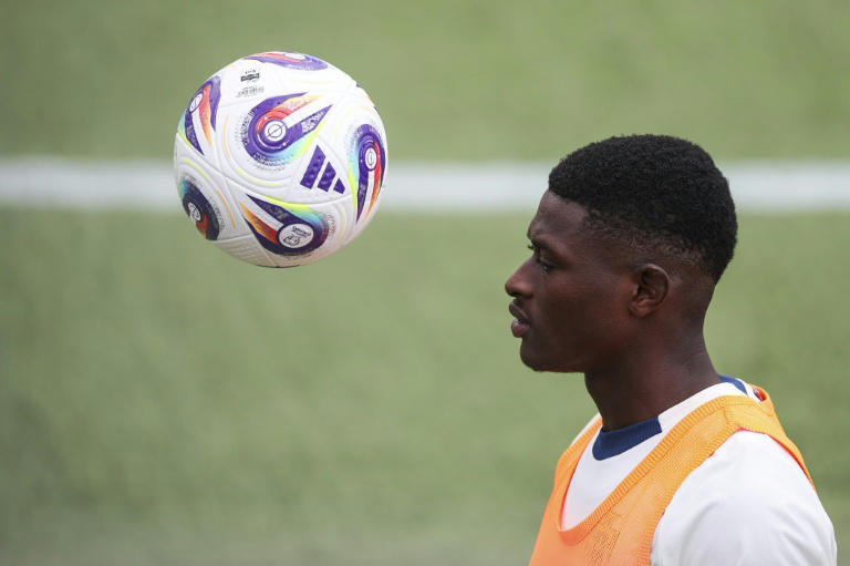 Mendes, de Portugal, se pierde los partidos de clasificación para el Mundial por lesión; Neves regresa para los partidos de clasificación para el Mundial.