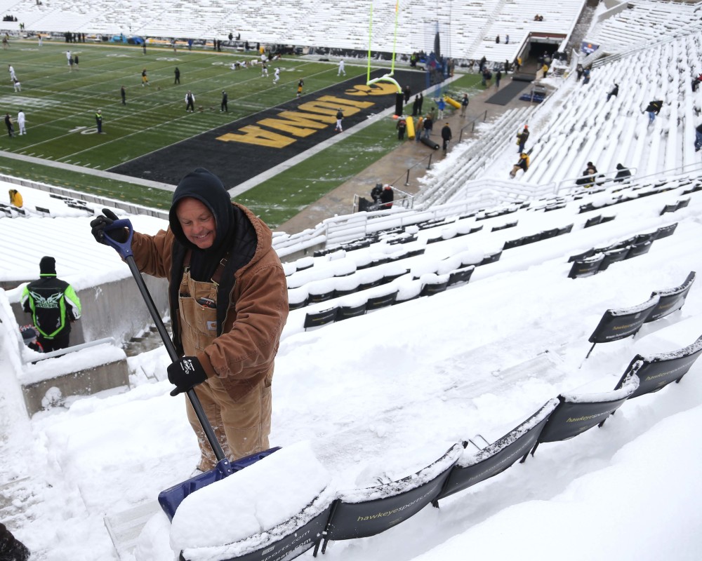 Snow Expected To Impact Oregon vs. Iowa This Weekend