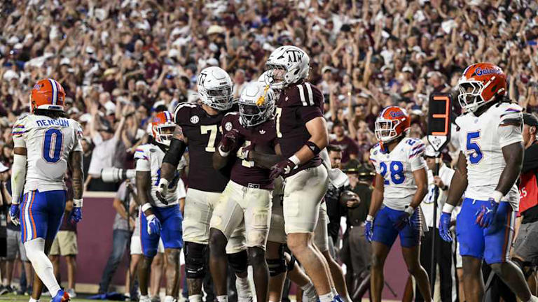 Mike Elko Raves About 'Unmatched' Energy of Kyle Field