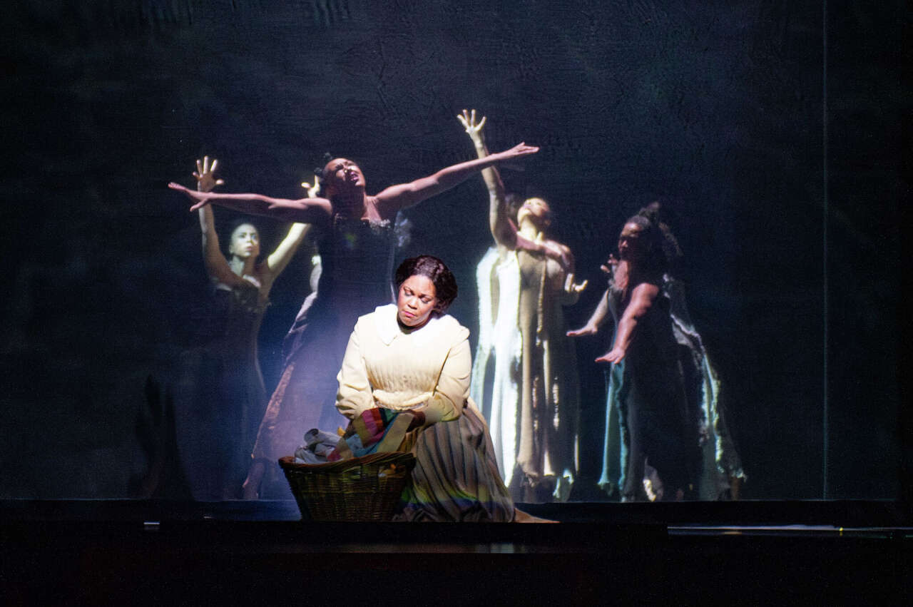 La Ópera de Houston recibe múltiples nominaciones a los premios Grammy.