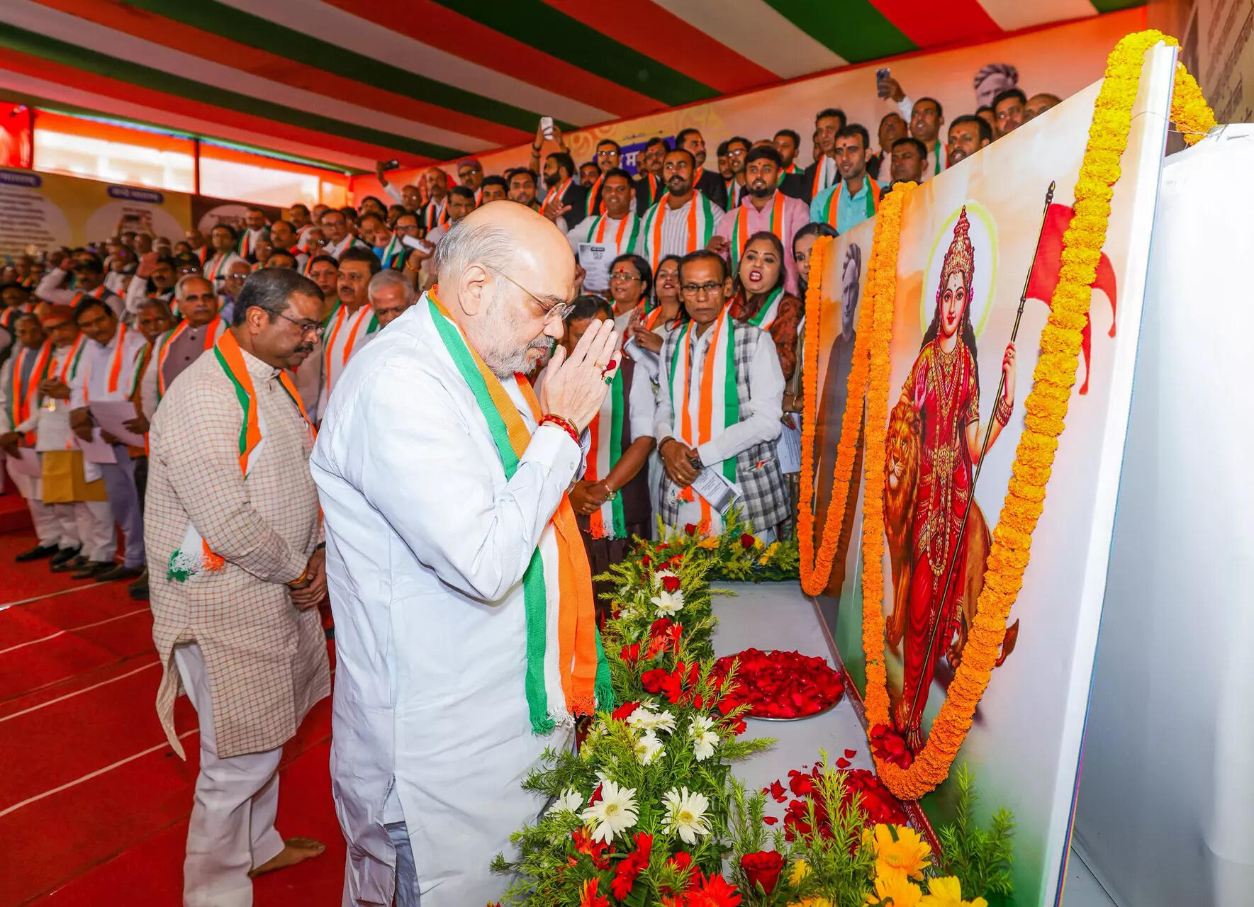Amit Shah celebrates 150th anniversary of Vande Mataram, emphasising  national unity and Swadeshi