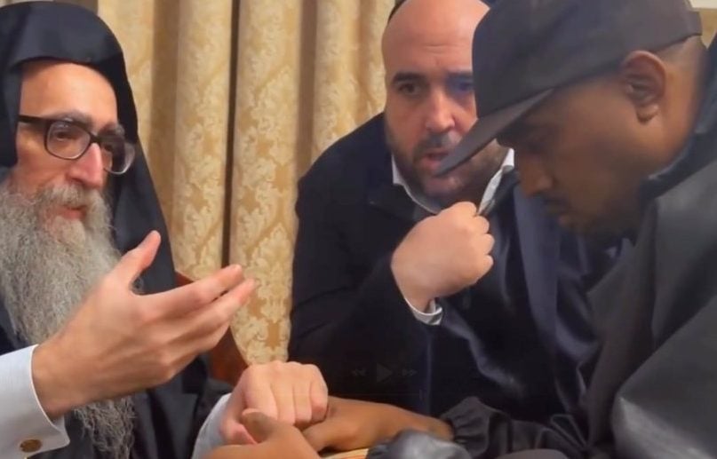 Kanye West publicly apologizes for antisemitic remarks to Moroccan ...