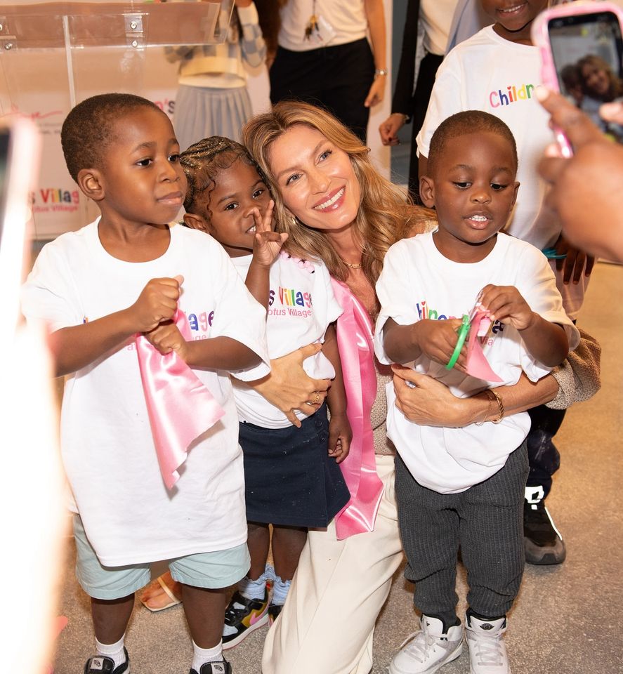 Gisele Bündchen Pairs Sparkly Knit Crop Top With Tailored White