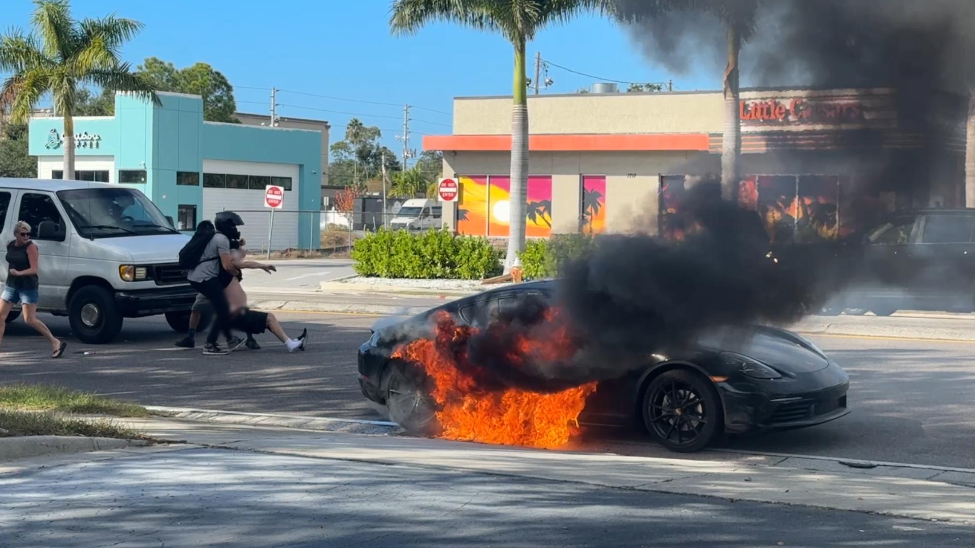 Good Samaritans rescue elderly man from burning car in Clearwater