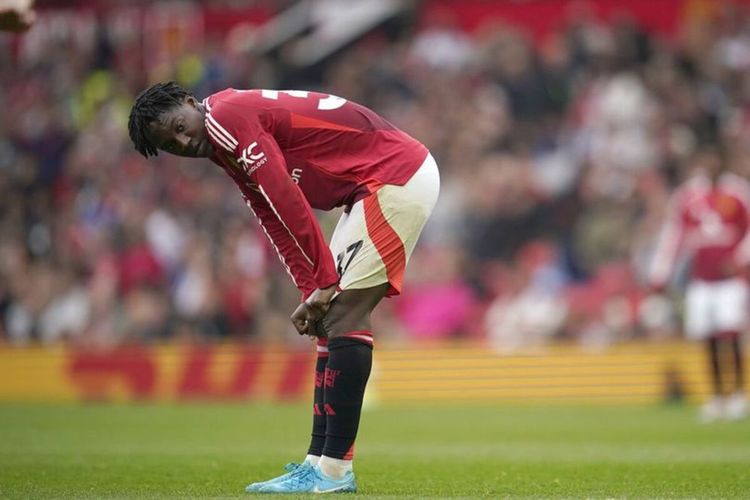 Kobbie Mainoo Didekati West Ham dan Napoli Meski Kesempatan Bermain di MU Minim